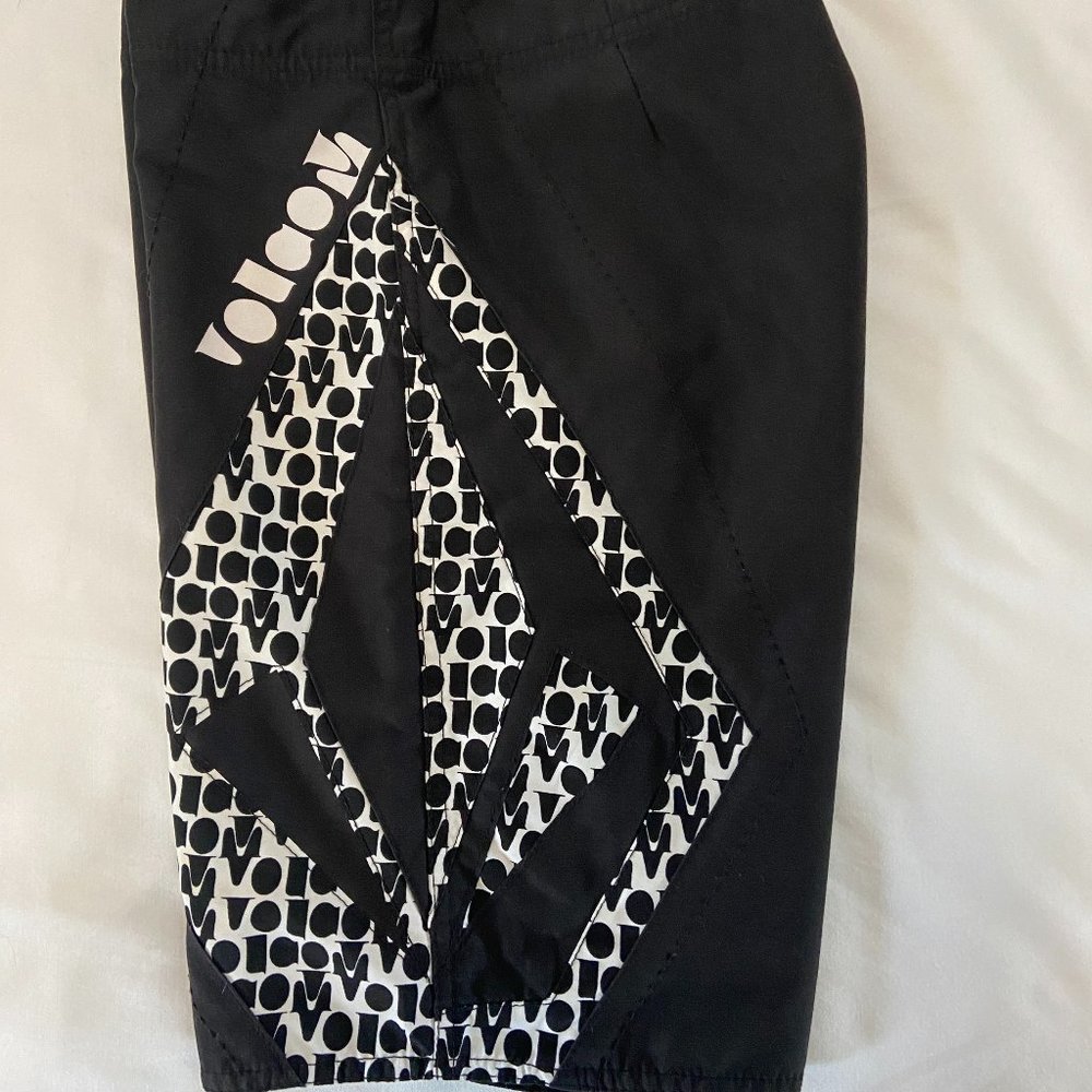 VOLCOM - Miss Mod Boardshorts - Size:3